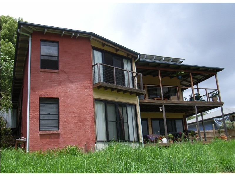 2 Coomburra Crescent, Ocean Shores NSW 2483