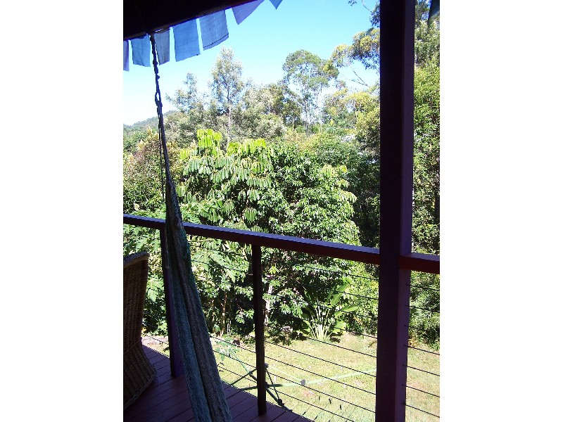 5 Dyum Place, Ocean Shores NSW 2483