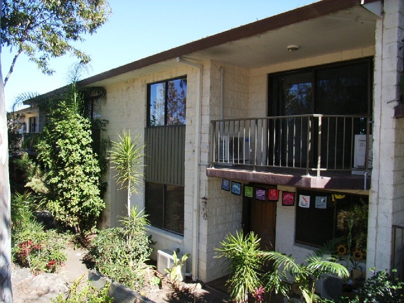 3/2 Arika Avenue, Ocean Shores NSW 2483