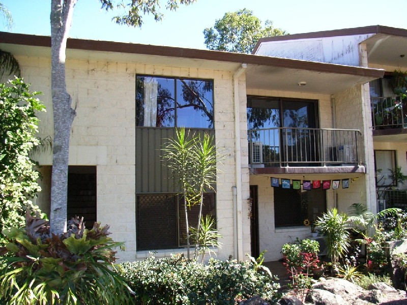 8  2 Arika Ave, Ocean Shores NSW 2483