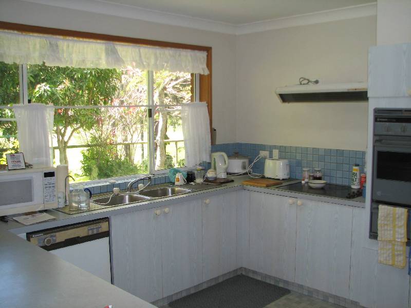 92 Balemo Drive, Ocean Shores NSW 2483