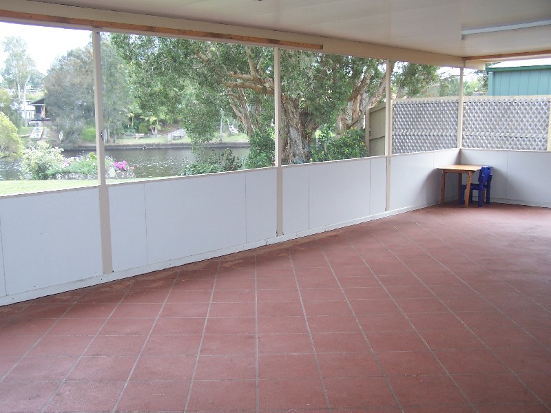 24 Berrimbillah Court , Ocean Shores NSW 2483