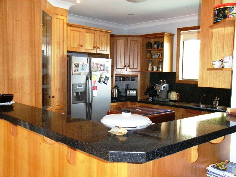 7 Bobra Glen, Ocean Shores NSW 2483