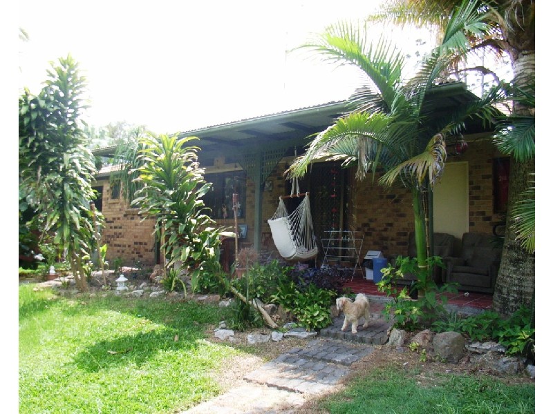 12 Boondoon Crescent, Ocean Shores NSW 2483