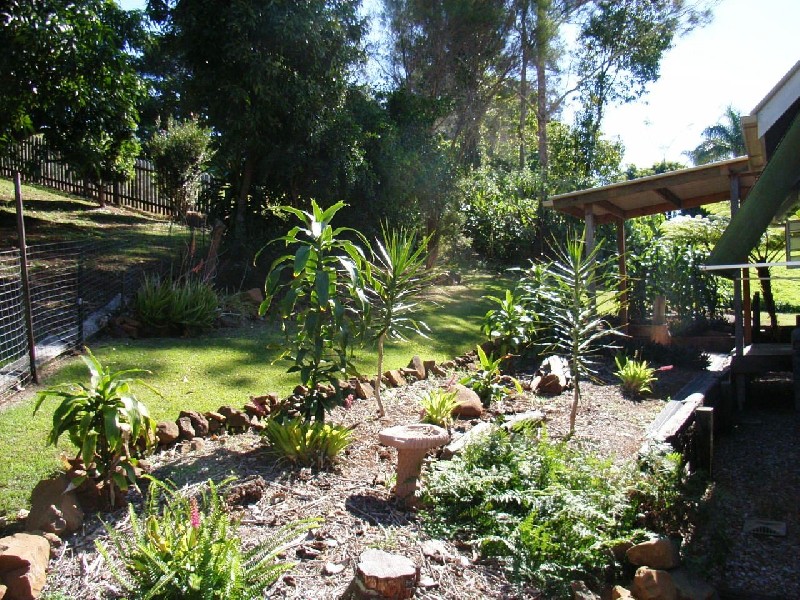 7 Burra Burra Place, Ocean Shores NSW 2483