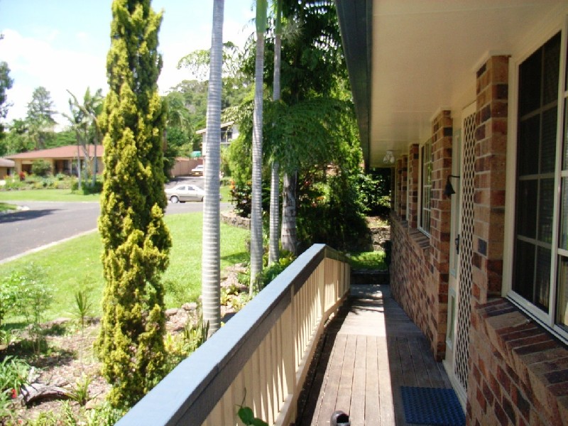 1 Coonwarra Court, Ocean Shores NSW 2483