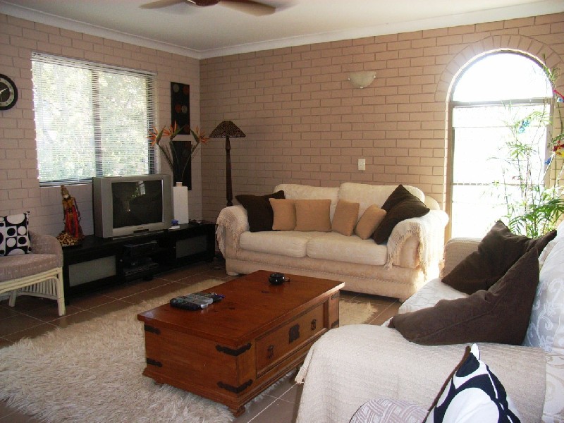 3/2 Durroon Court, Ocean Shores NSW 2483