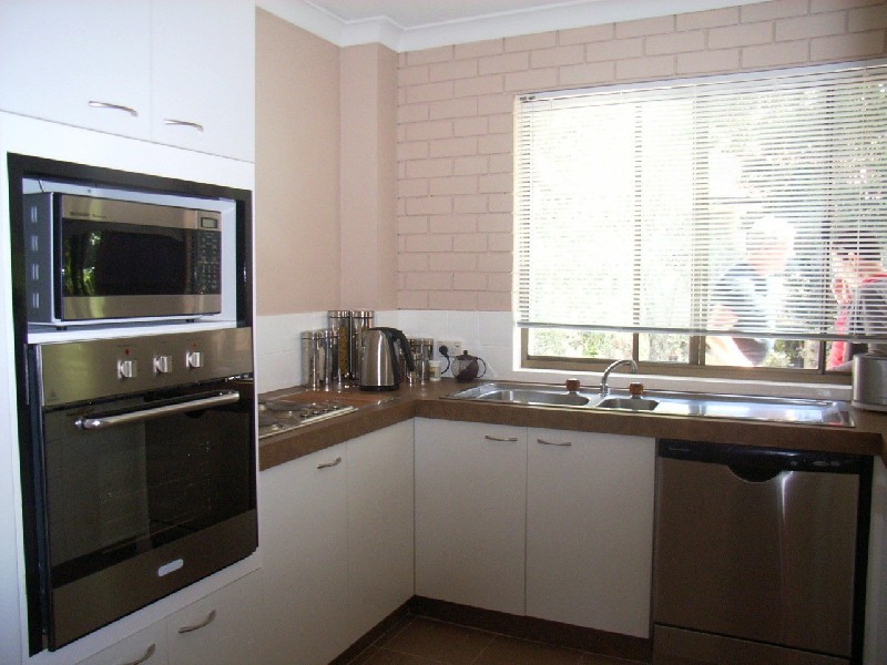 3/2 Durroon Court, Ocean Shores NSW 2483