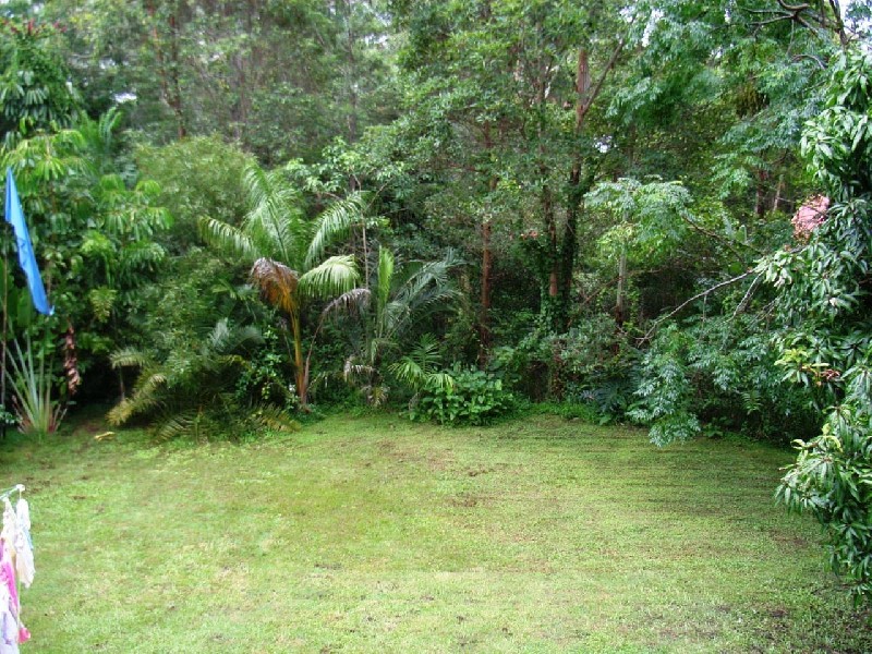 5 Dyum Place, Ocean Shores NSW 2483