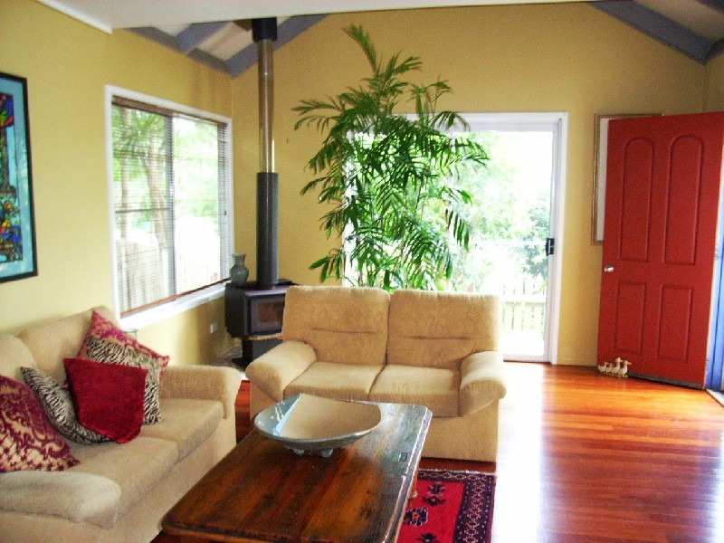 4 Elizabeth Avenue, South Golden Beach NSW 2483