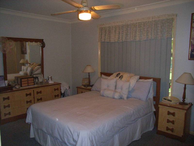 1 Eloura Court, Ocean Shores NSW 2483