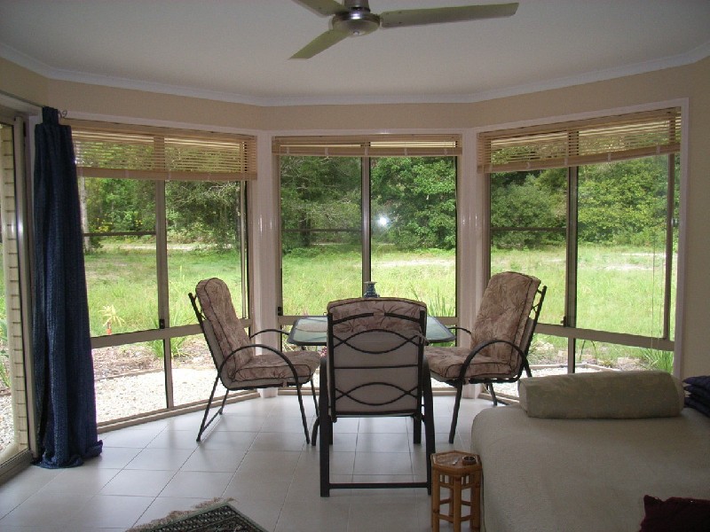 8 Gara Court, Ocean Shores NSW 2483