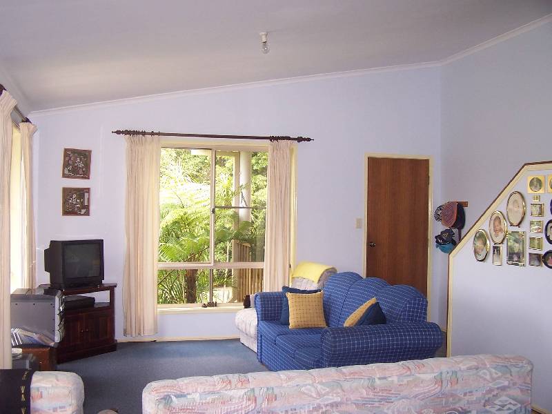10 Gin Gin Court, Ocean Shores NSW 2483