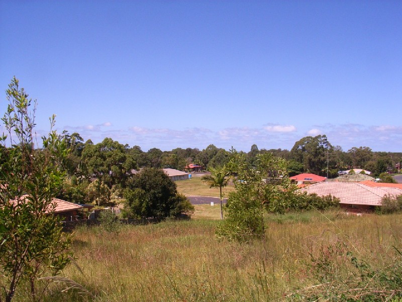 10 Gira Place, Ocean Shores NSW 2483