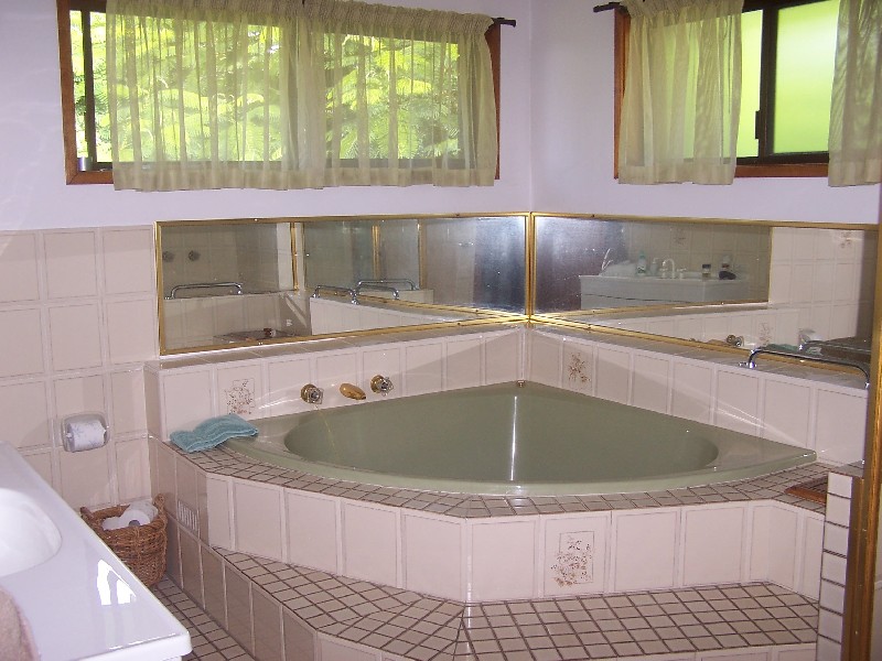 12 Goolara Court, Ocean Shores NSW 2483