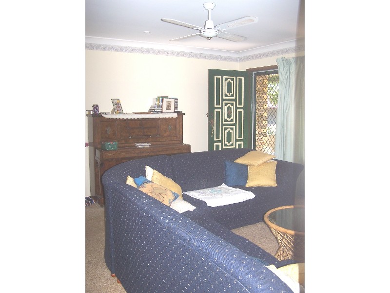 2 Inderwong, Ocean Shores NSW 2483