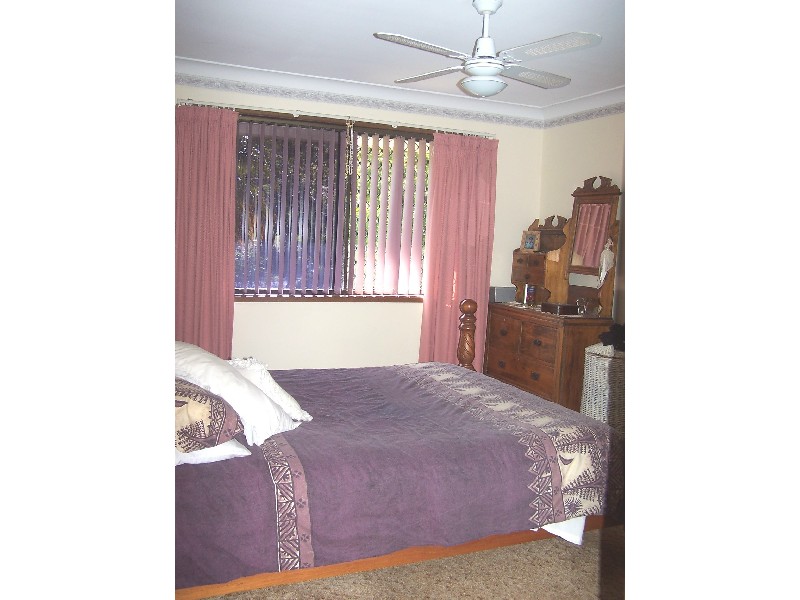 2 Inderwong, Ocean Shores NSW 2483