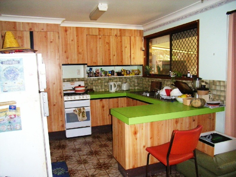 2 Inderwong Avenue, Ocean Shores NSW 2483