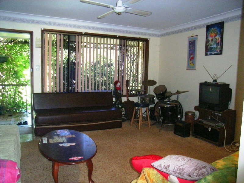 2 Inderwong Avenue, Ocean Shores NSW 2483