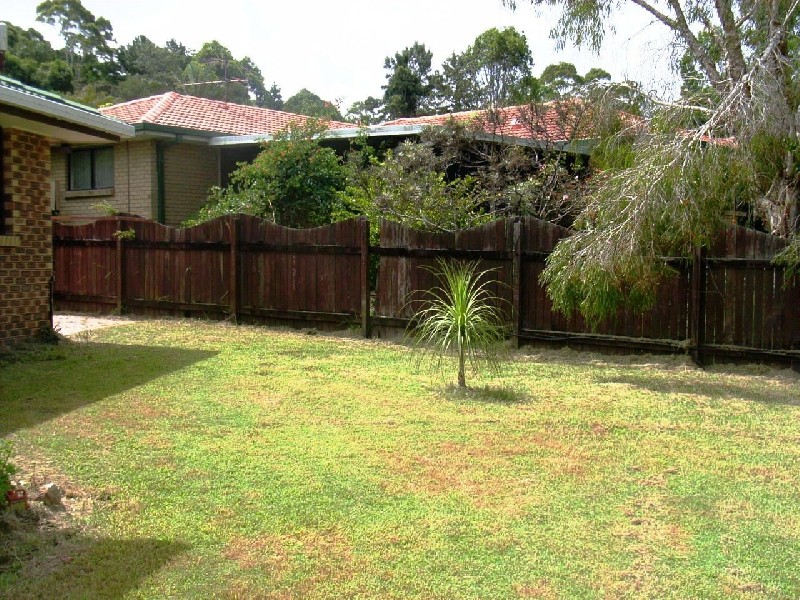 2 Inderwong Avenue, Ocean Shores NSW 2483