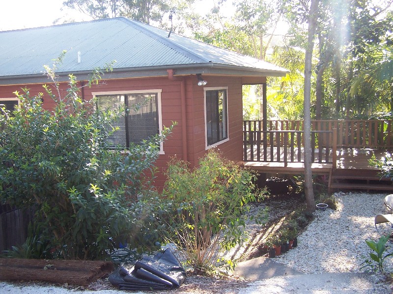 11 Jarrah Crescent, Ocean Shores NSW 2483