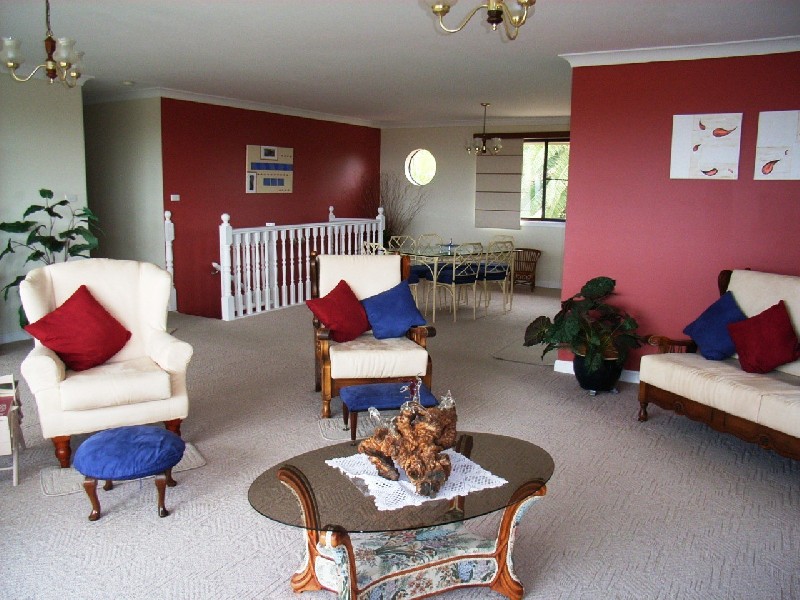 12 Jarrah Crescent, Ocean Shores NSW 2483