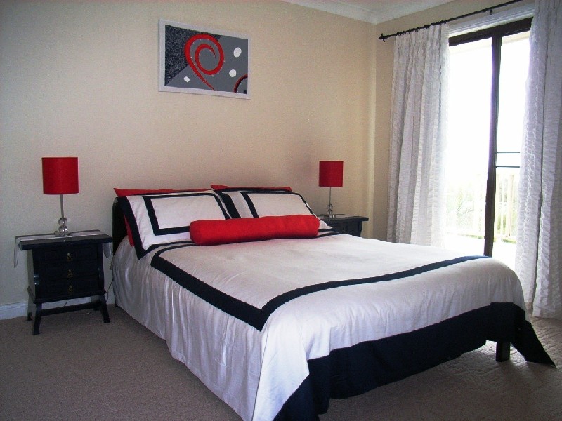 12 Jarrah Crescent, Ocean Shores NSW 2483