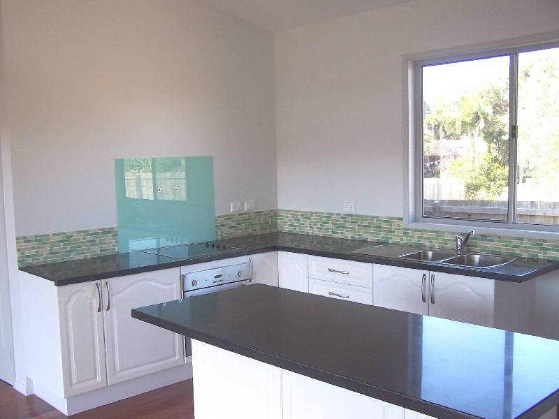 13 Kallaroo Cresecnt, Ocean Shores NSW 2483