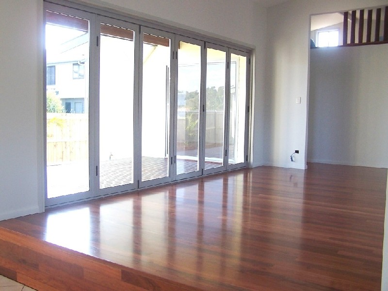 13 Kallaroo Cresecnt, Ocean Shores NSW 2483