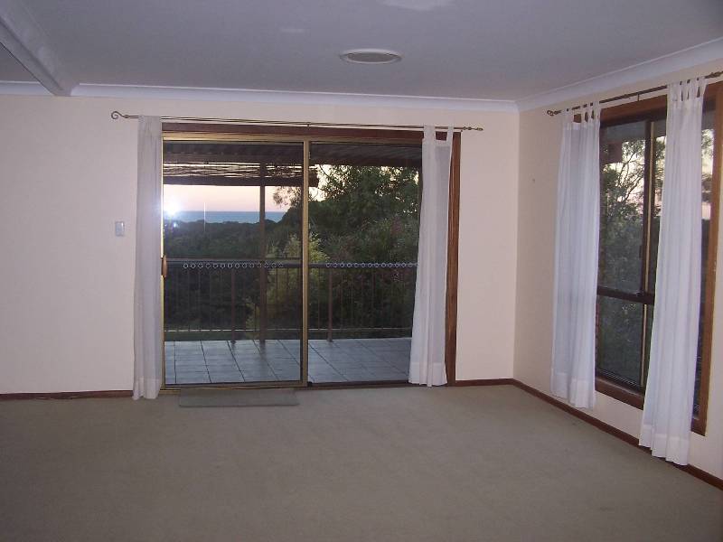 2 Katya Court, Ocean Shores NSW 2483