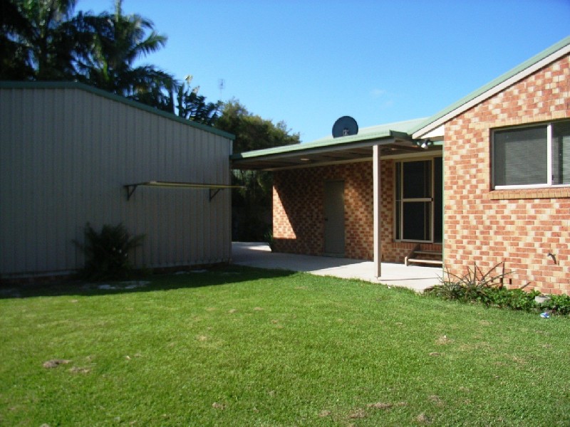17 Kiah Close , Ocean Shores NSW 2483
