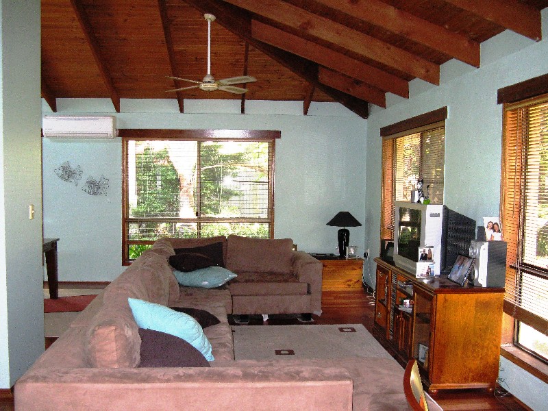 13  Larelar Court, Ocean Shores NSW 2483
