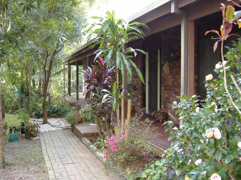 15 Matong Drive, Ocean Shores NSW 2483