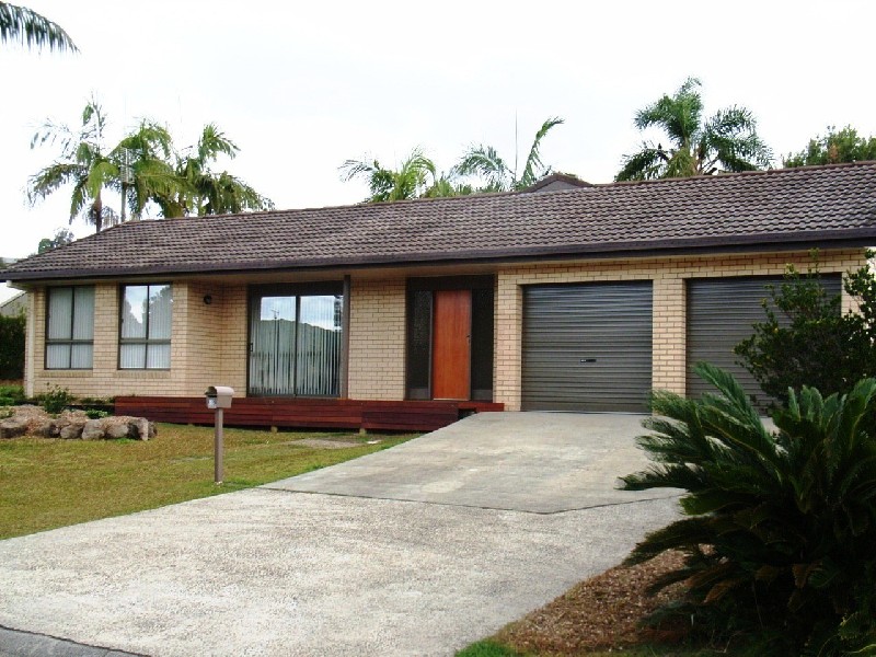 29 Narooma Drive, Ocean Shores NSW 2483