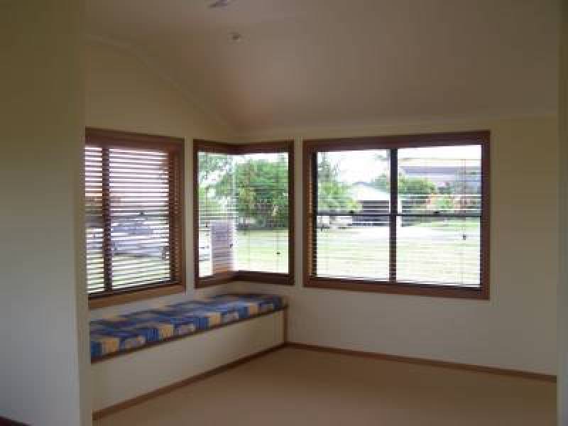 1 Narooma Drive, Ocean Shores NSW 2483