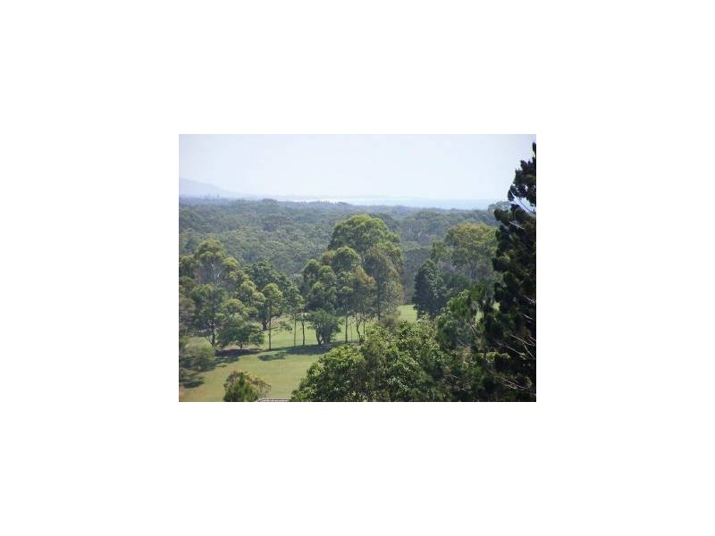 1 Narooma Drive, Ocean Shores NSW 2483