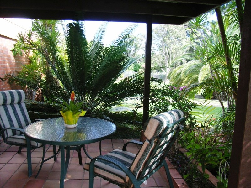 56 Narooma Drive, Ocean Shores NSW 2483