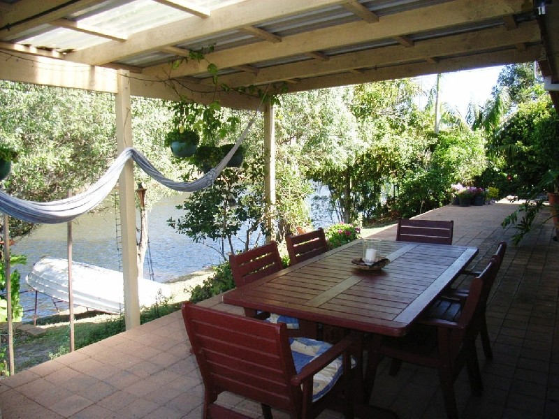 20 Natan Court, Ocean Shores NSW 2483