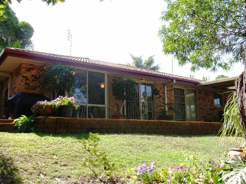 20 Natan Court, Ocean Shores NSW 2483