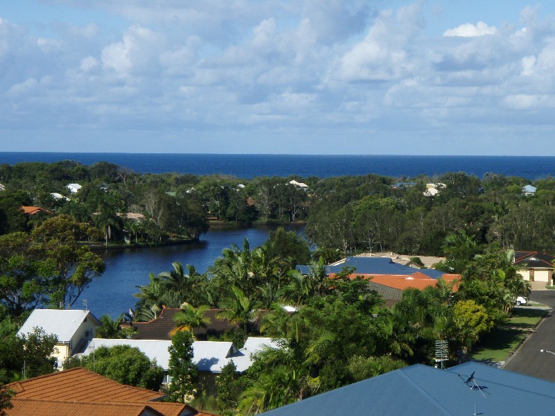 20 Palmer Avemue, Ocean Shores NSW 2483