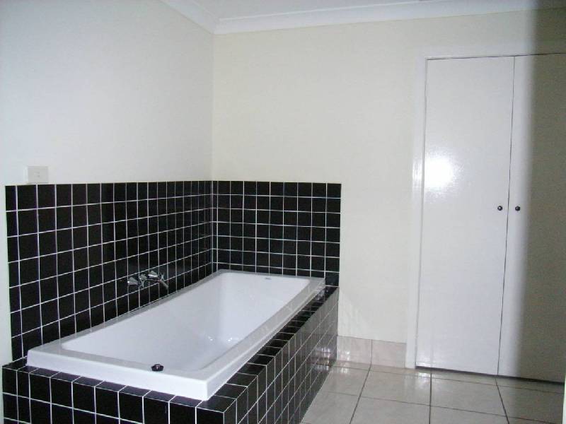 30 Rajah Road, Ocean Shores NSW 2483