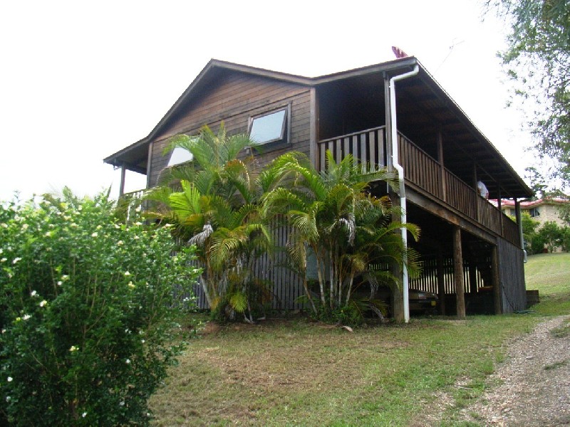 77 Rajah Road, Ocean Shores NSW 2483