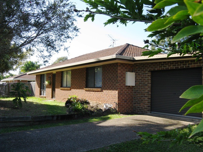1 Reka Way, Ocean Shores NSW 2483
