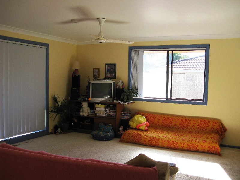 1 Reka Way, Ocean Shores NSW 2483
