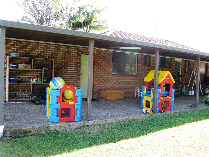 1 Reka Way, Ocean Shores NSW 2483