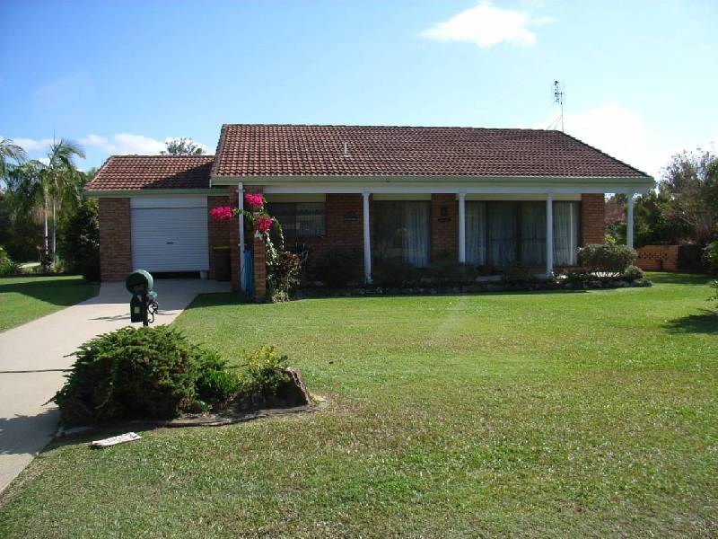 4 Reka Way, Ocean Shores NSW 2483