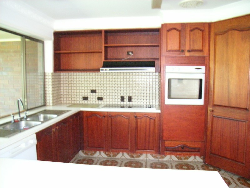 10 Terrara Court, Ocean Shores NSW 2483