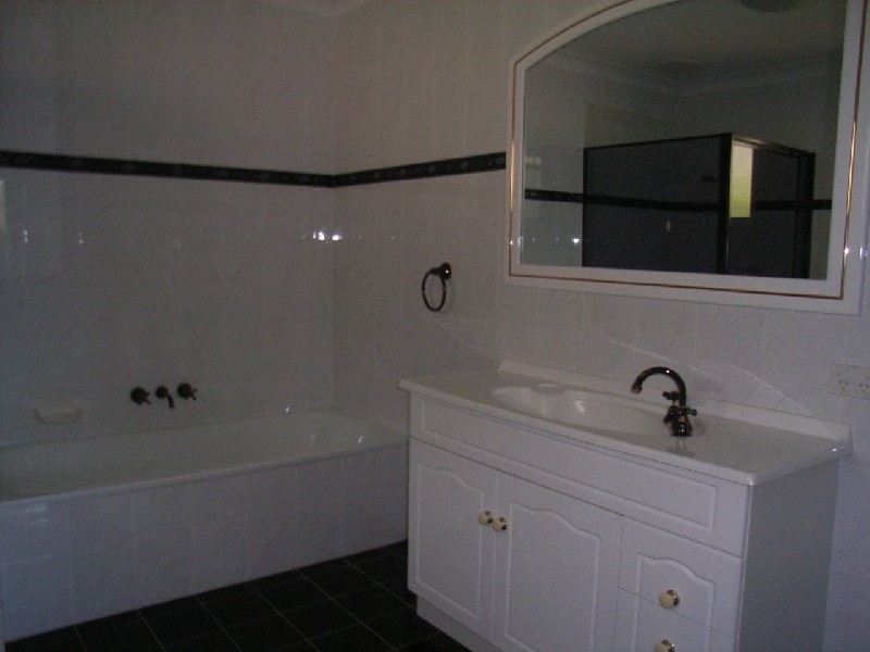 10 Terrara Court, Ocean Shores NSW 2483