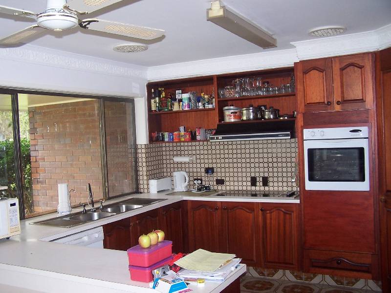 10 Terrara Court, Ocean Shores NSW 2483