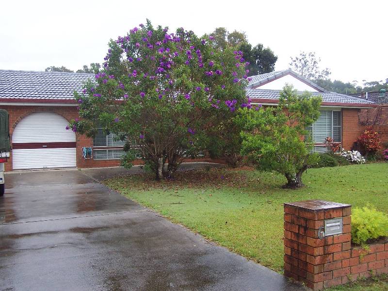 6 Terrara Court, Ocean Shores NSW 2483